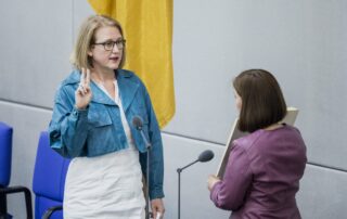 Lisa Paus wird im Bundestag zur Familienministerin vereidigt