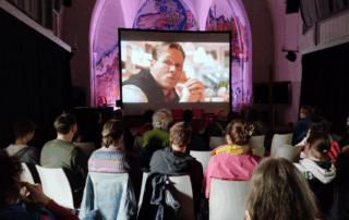 Filmvorführung mit Panel in der Friedenskirche